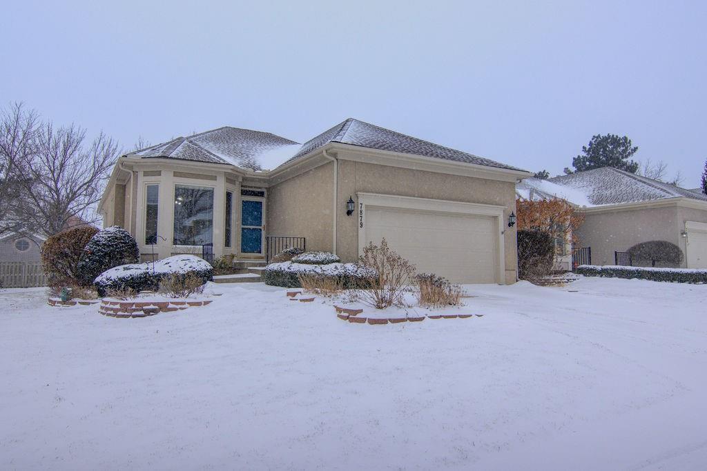 W 118th Pl, Overland Park, KS 66210