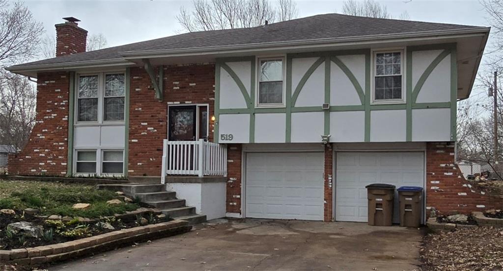 S Washington St, Raymore, MO 64083