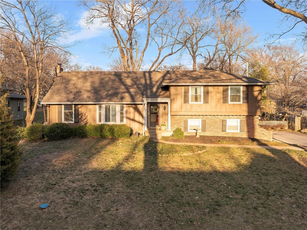 Granada Rd, Prairie Village, KS 66208