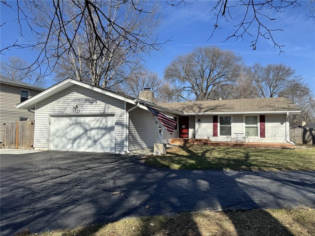 Mcanany Dr, Shawnee, KS 66203