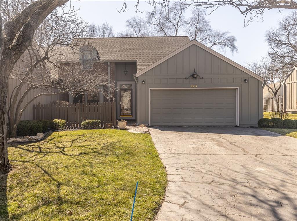 W 112th Ter, Leawood, KS 66211