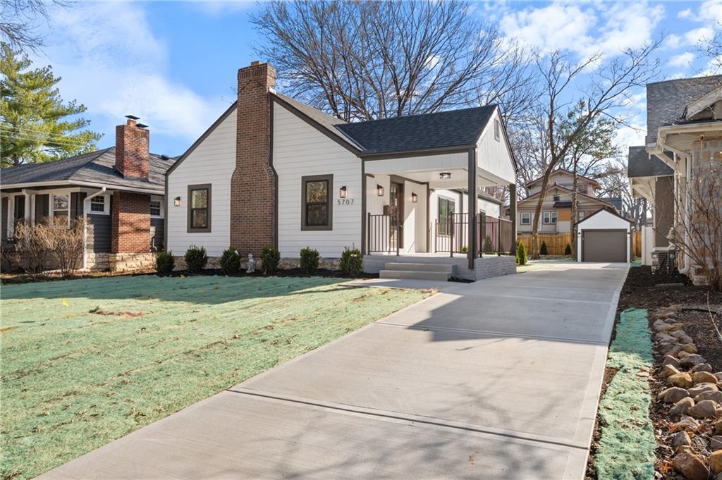 Charlotte St, Kansas City, MO 64110