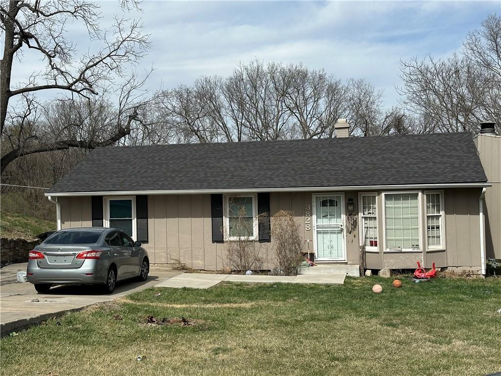 E 93rd St, Kansas City, MO 64132