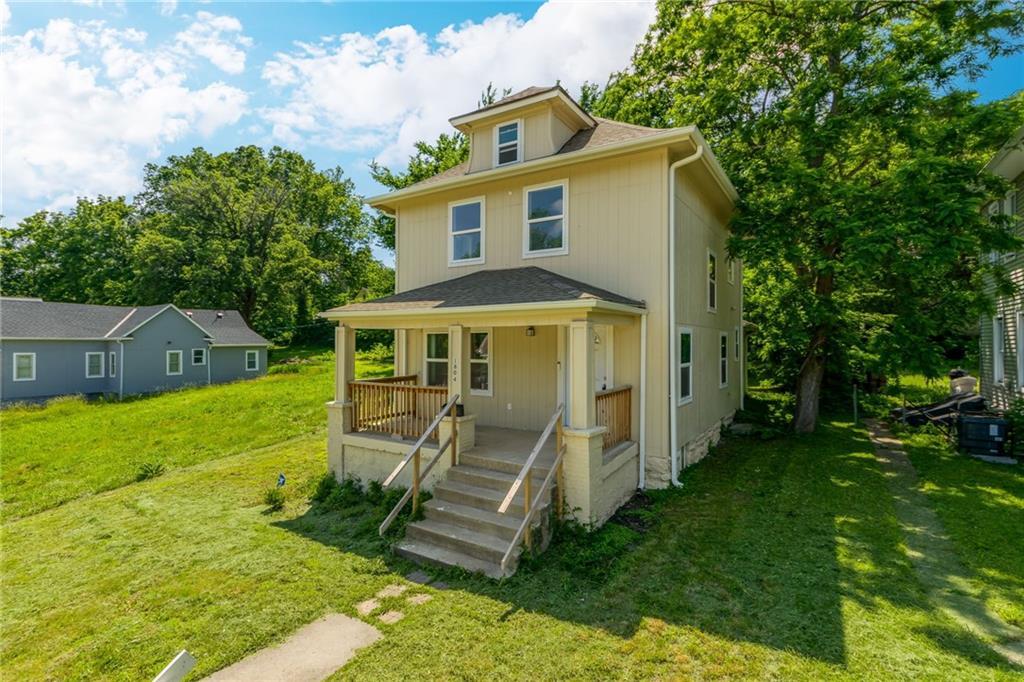 Elmwood Ave, Kansas City, MO 64127