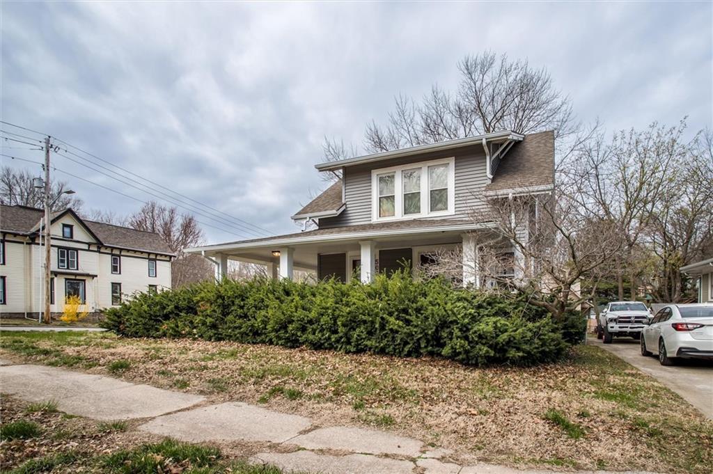 N Pleasant St, Independence, MO 64050