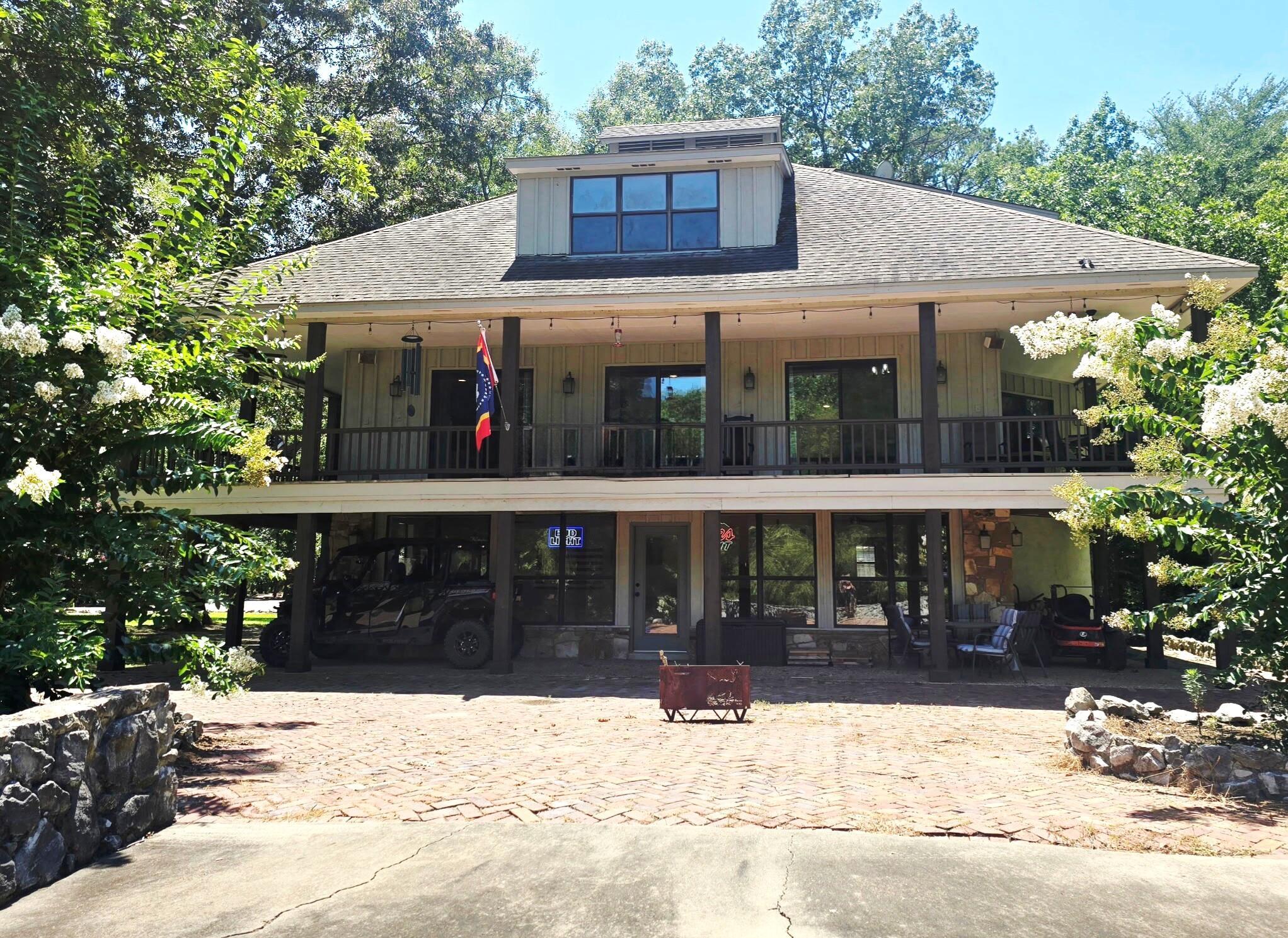 Mallard Point Dr, West Point, MS 39773