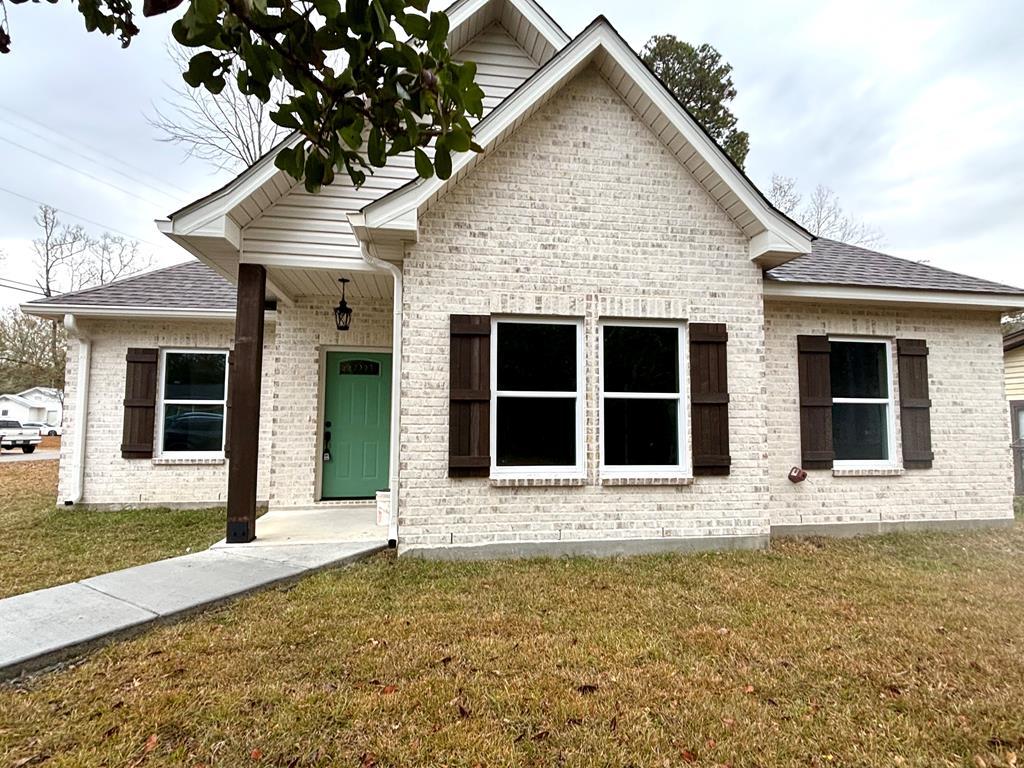 Hilltop Ave, Picayune, MS 39466