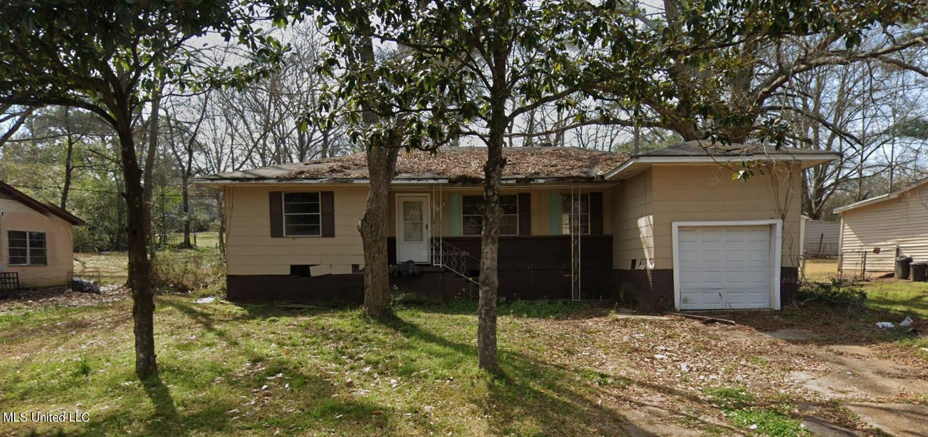 Barbara Ann Dr, Jackson, MS 39204
