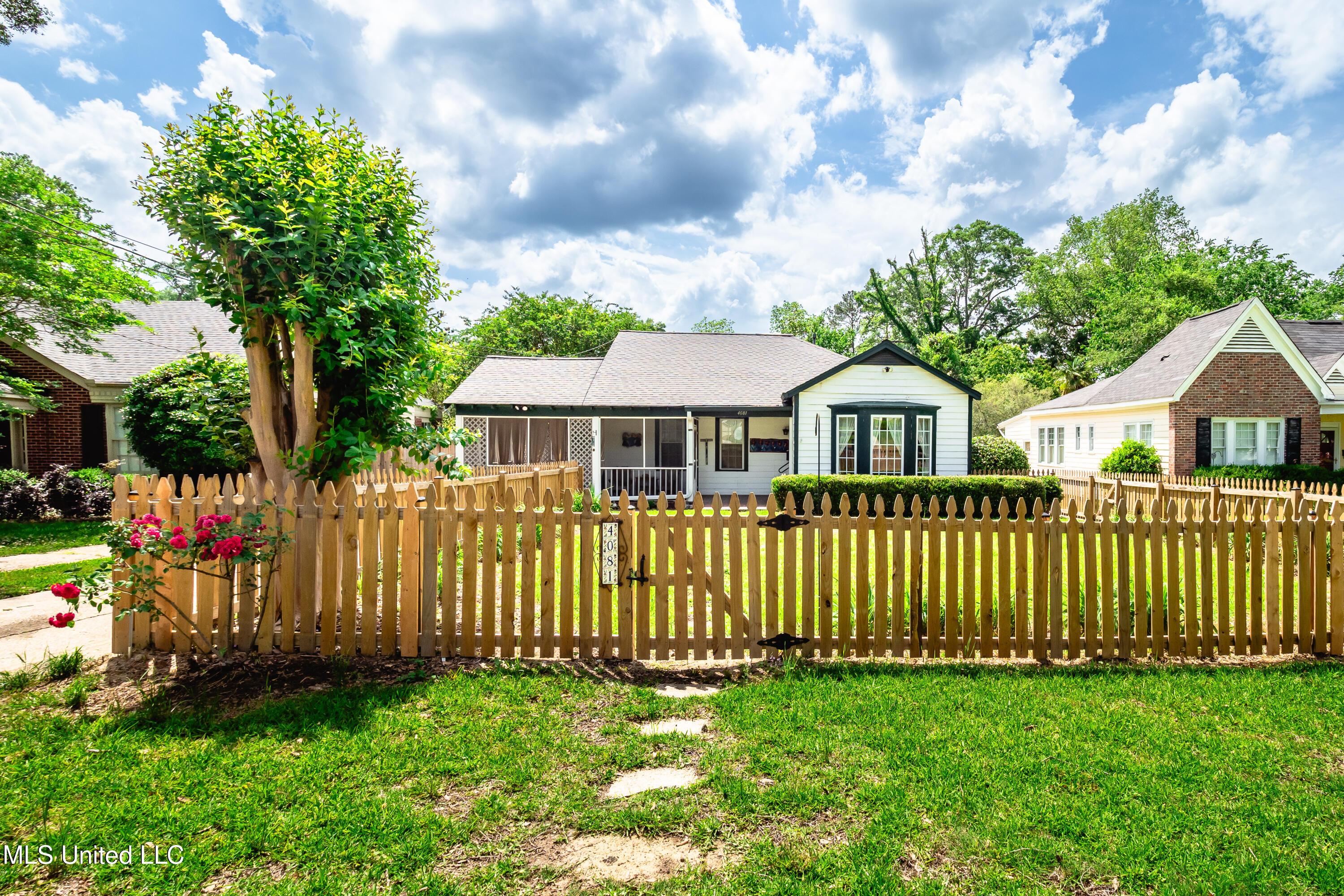 Redwing Ave, Jackson, MS 39216