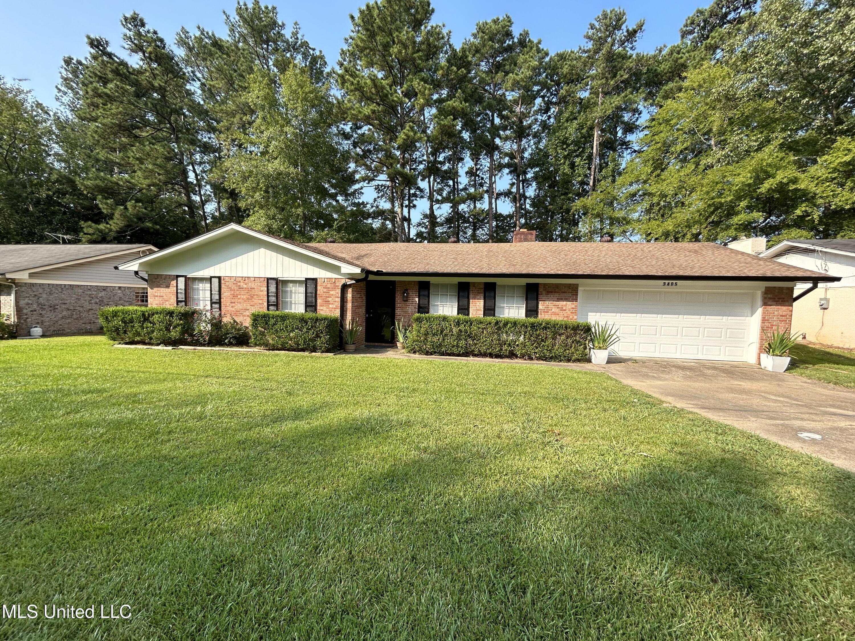 Forest Hill Rd, Jackson, MS 39212