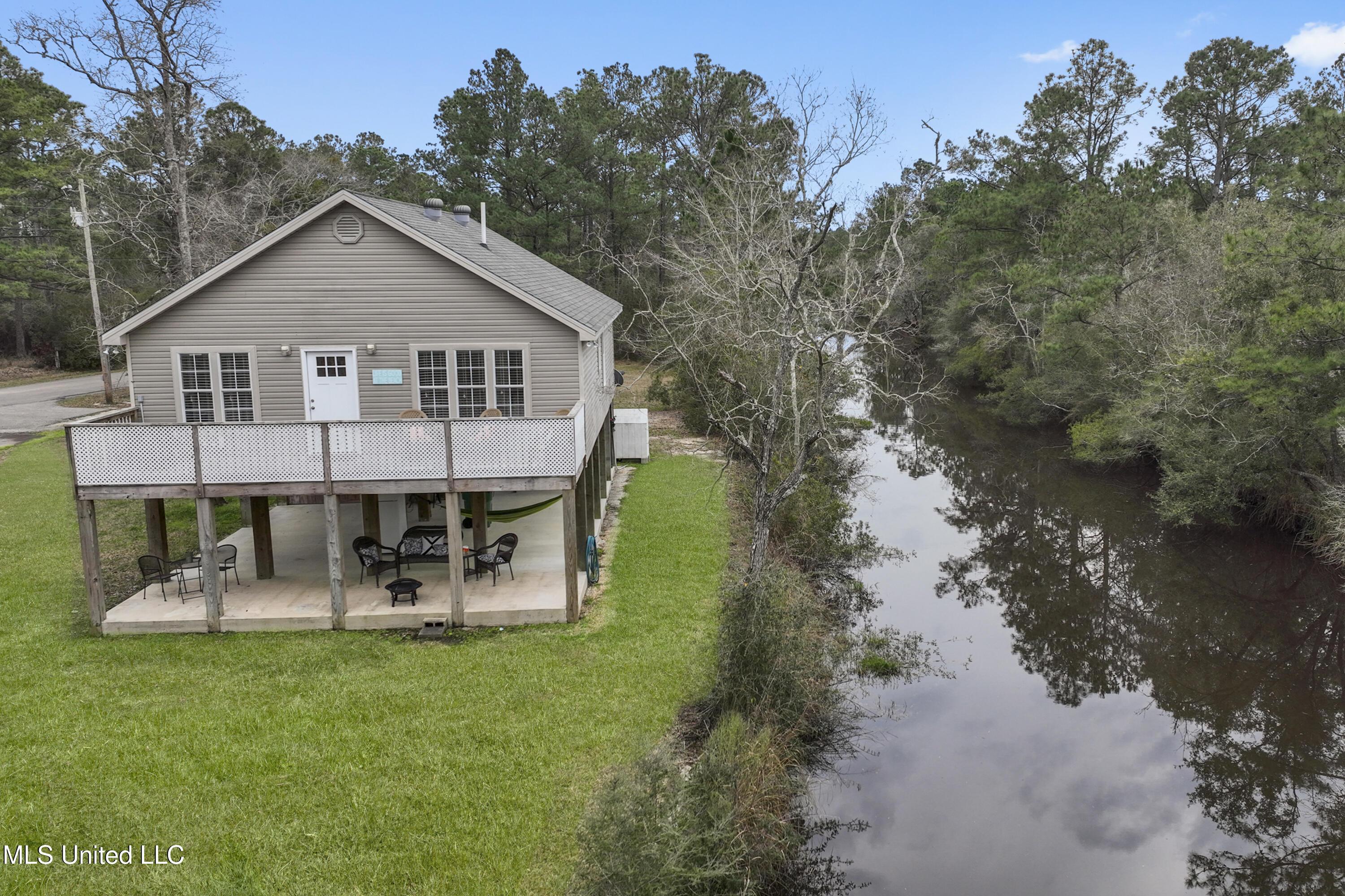 Lory St, Bay Saint Louis, MS 39520