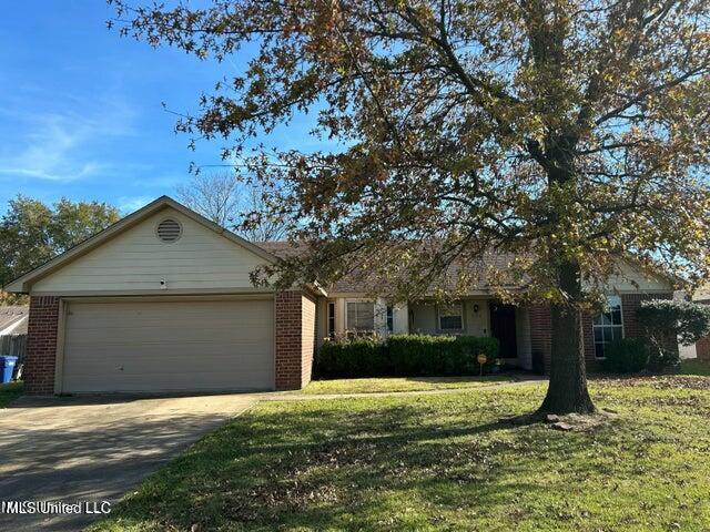 Windsor Dr, Horn Lake, MS 38637