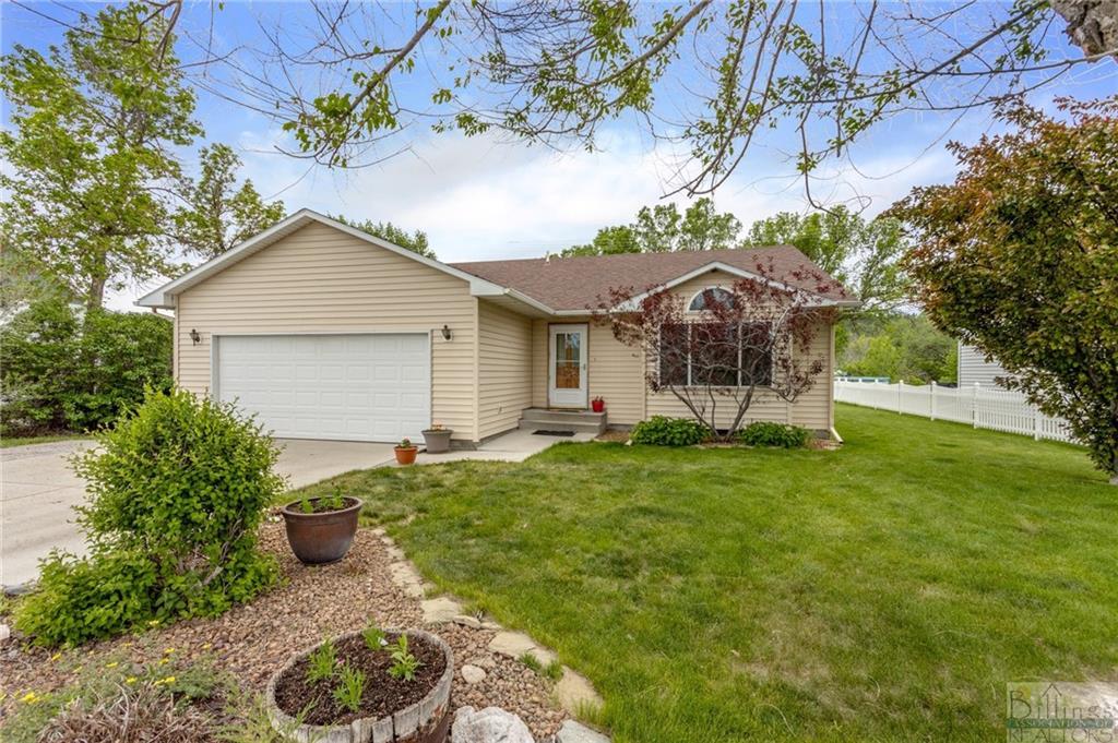E 3rd Ave S, Columbus, MT 59019