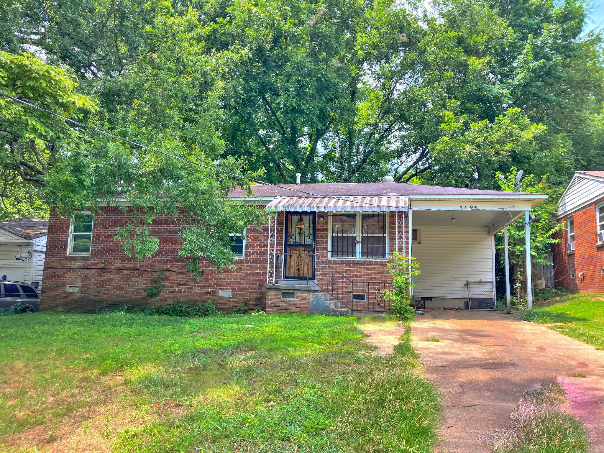 Debby Dr, Memphis, TN 38127