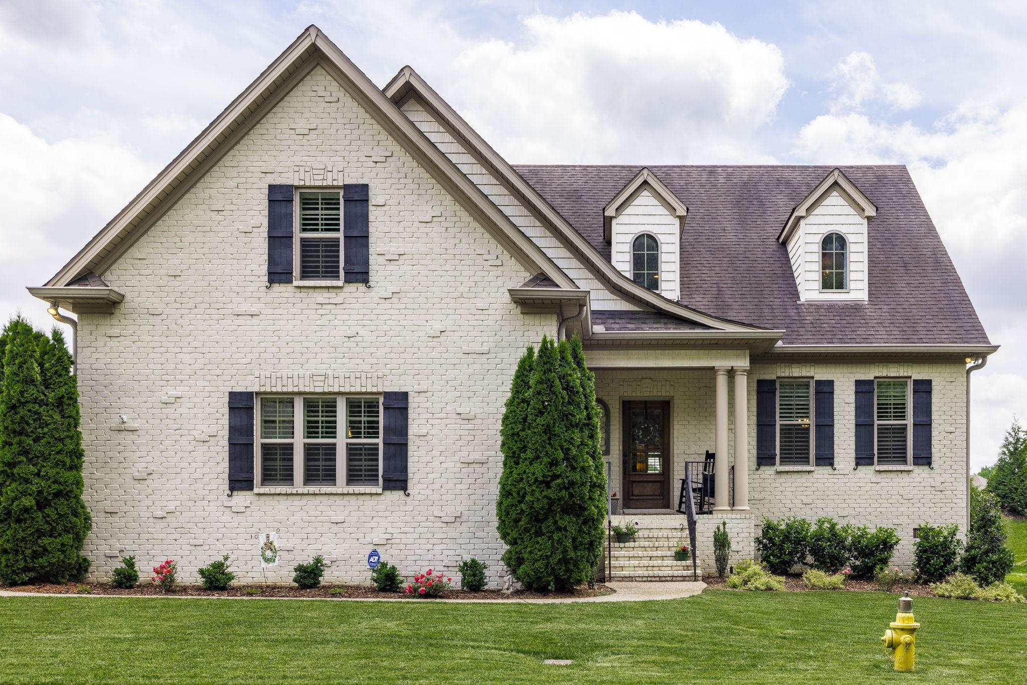 Carly Close W, Hendersonville, TN 37075