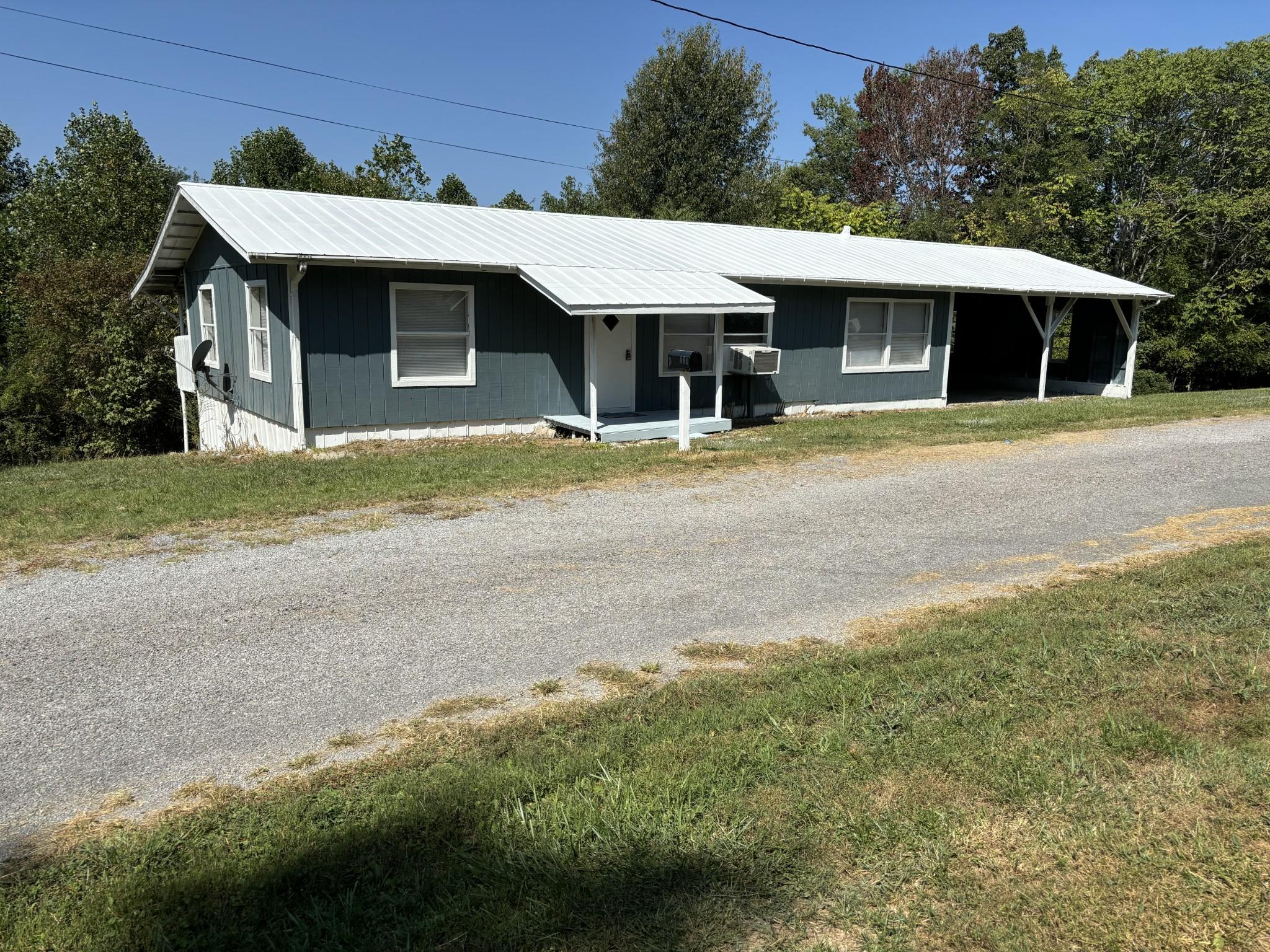 Ernest Phann Ln, Gainesboro, TN 38562