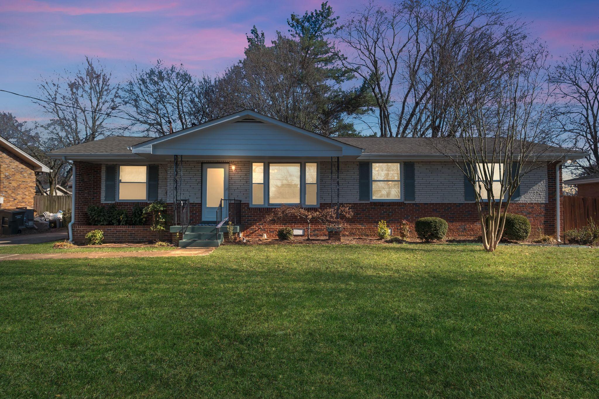 Luree Ln, Hermitage, TN 37076