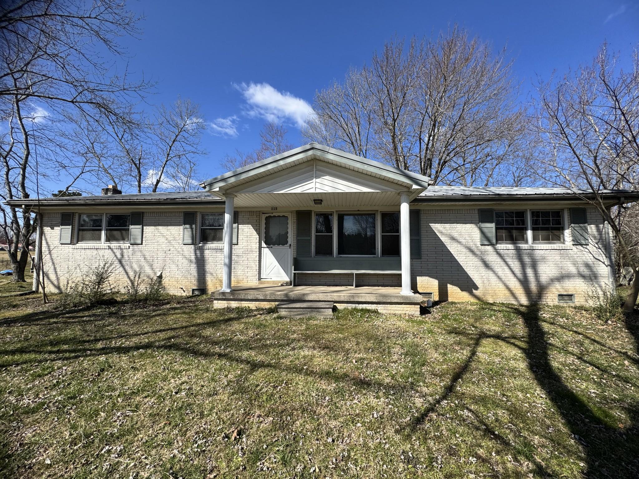Peachtree St, Tennessee Ridge, TN 37178