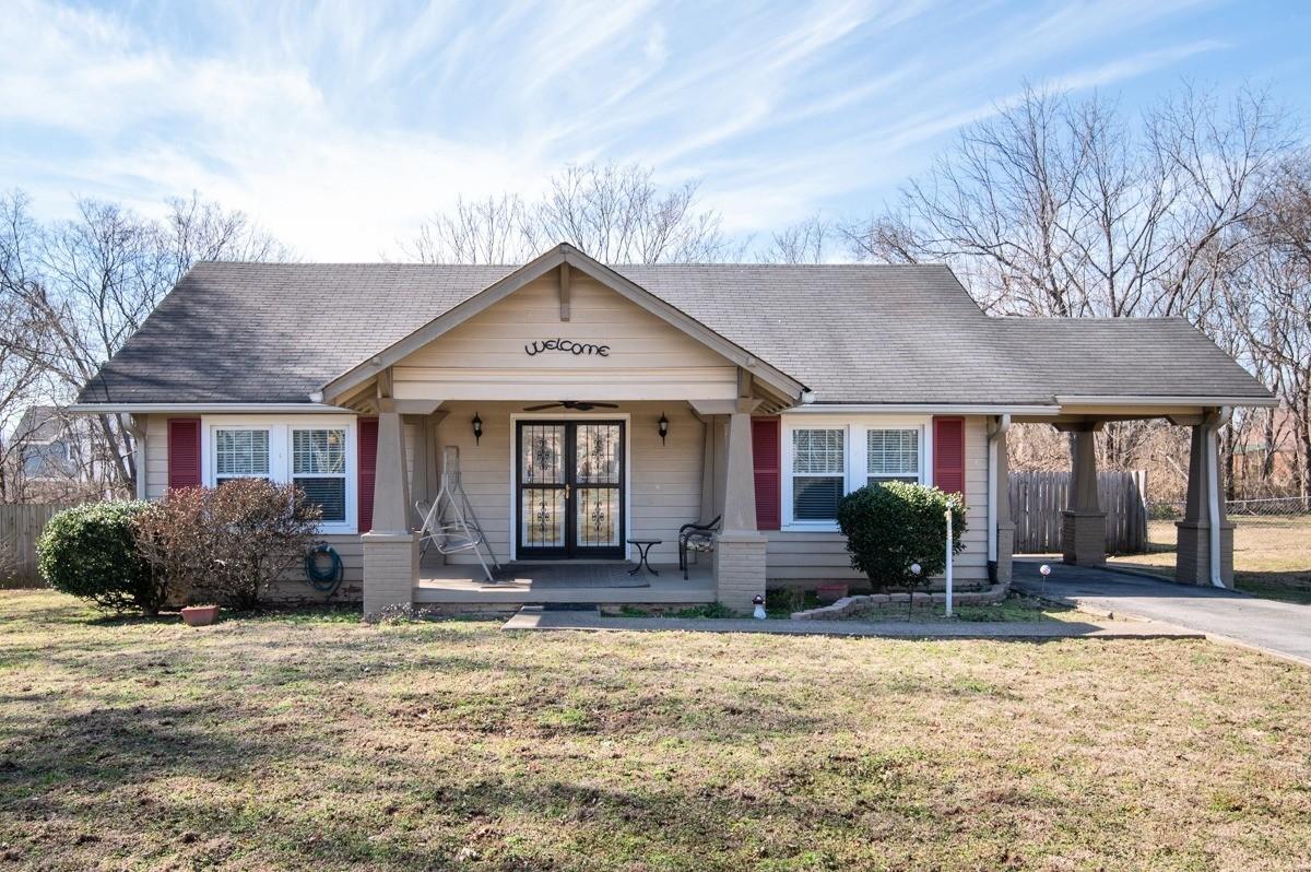 Riverside Dr, Nashville, TN 37206