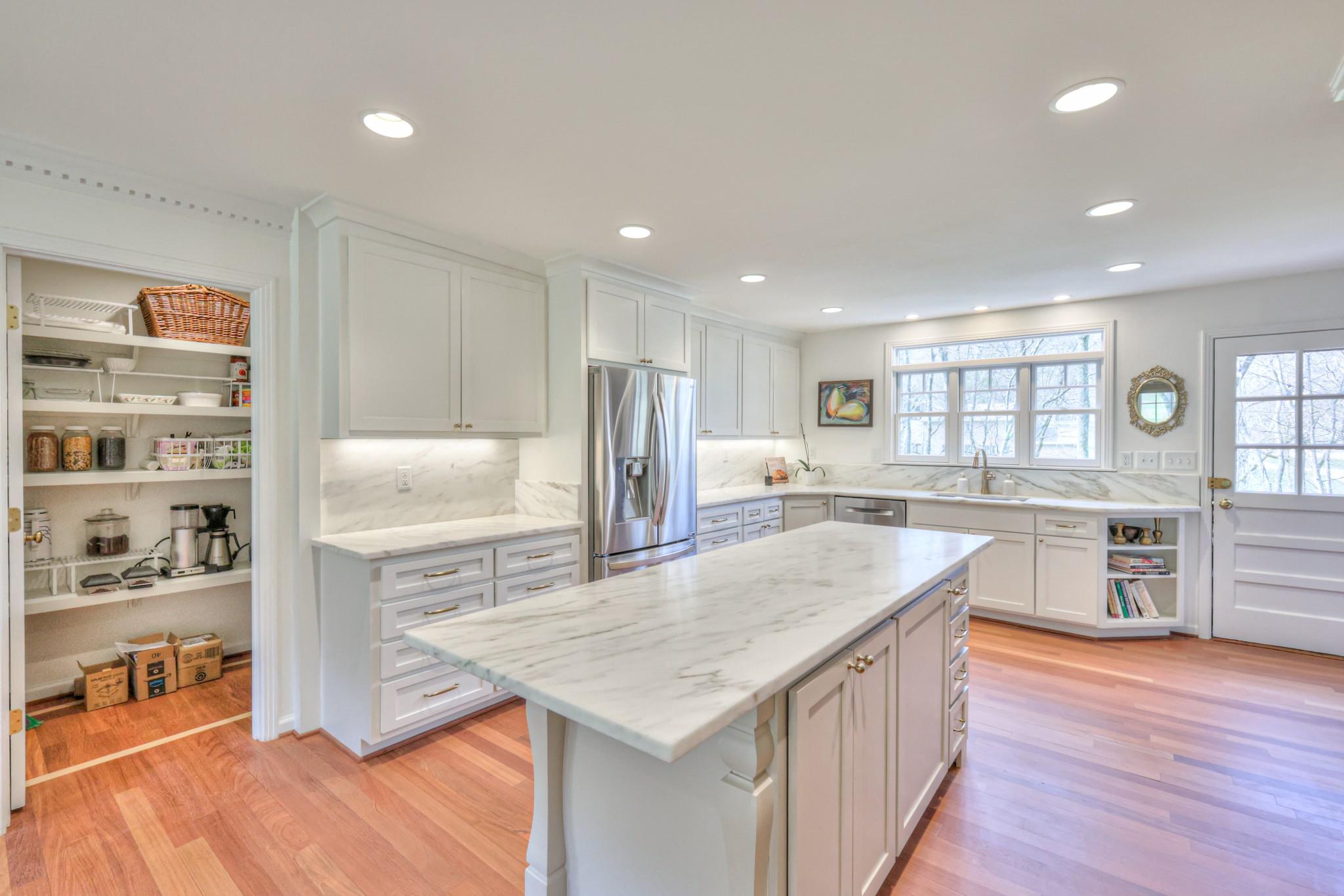 Lakemont Dr, Nashville, TN 37220