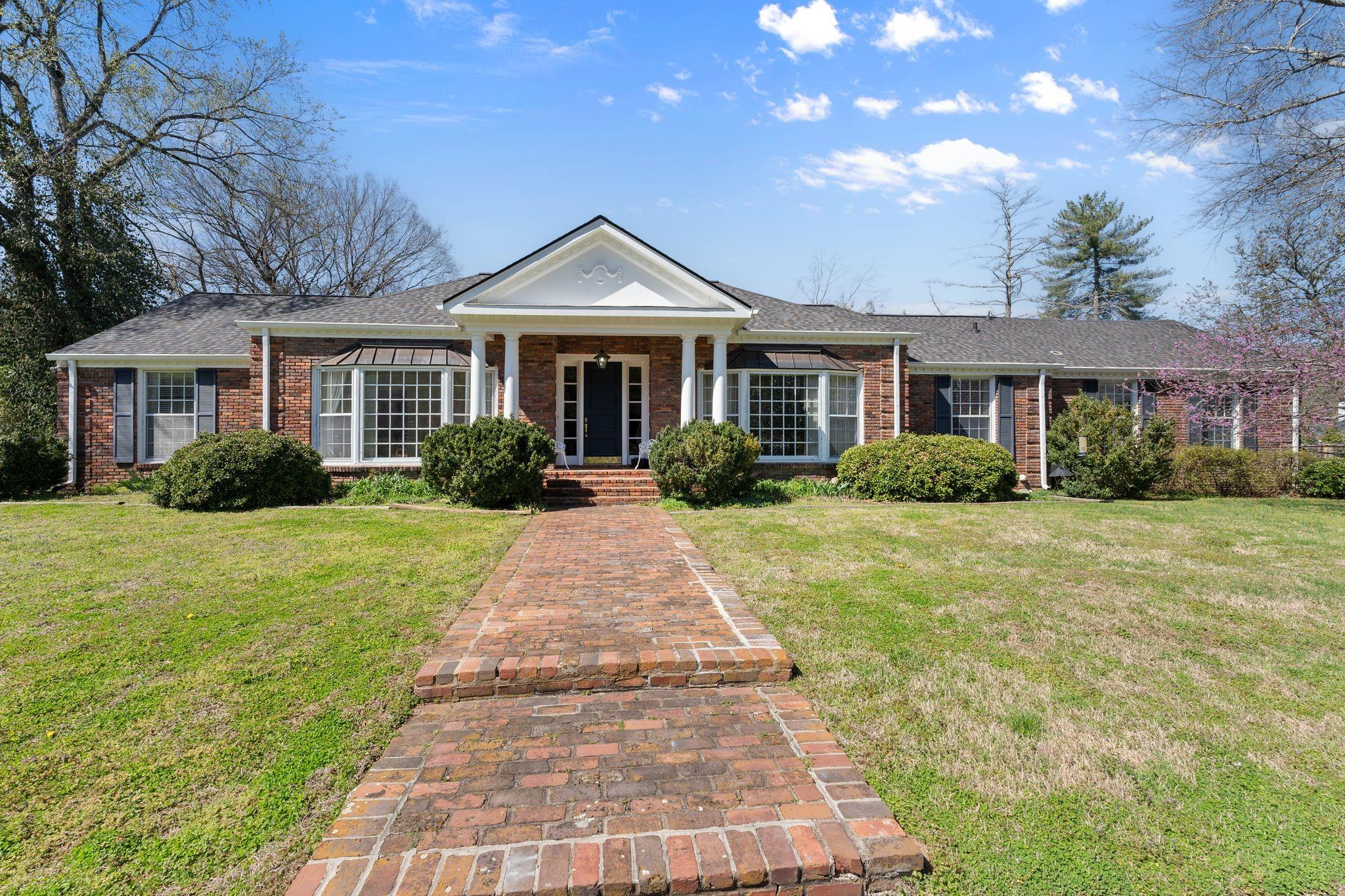 Clearbrook Dr, Nashville, TN 37205