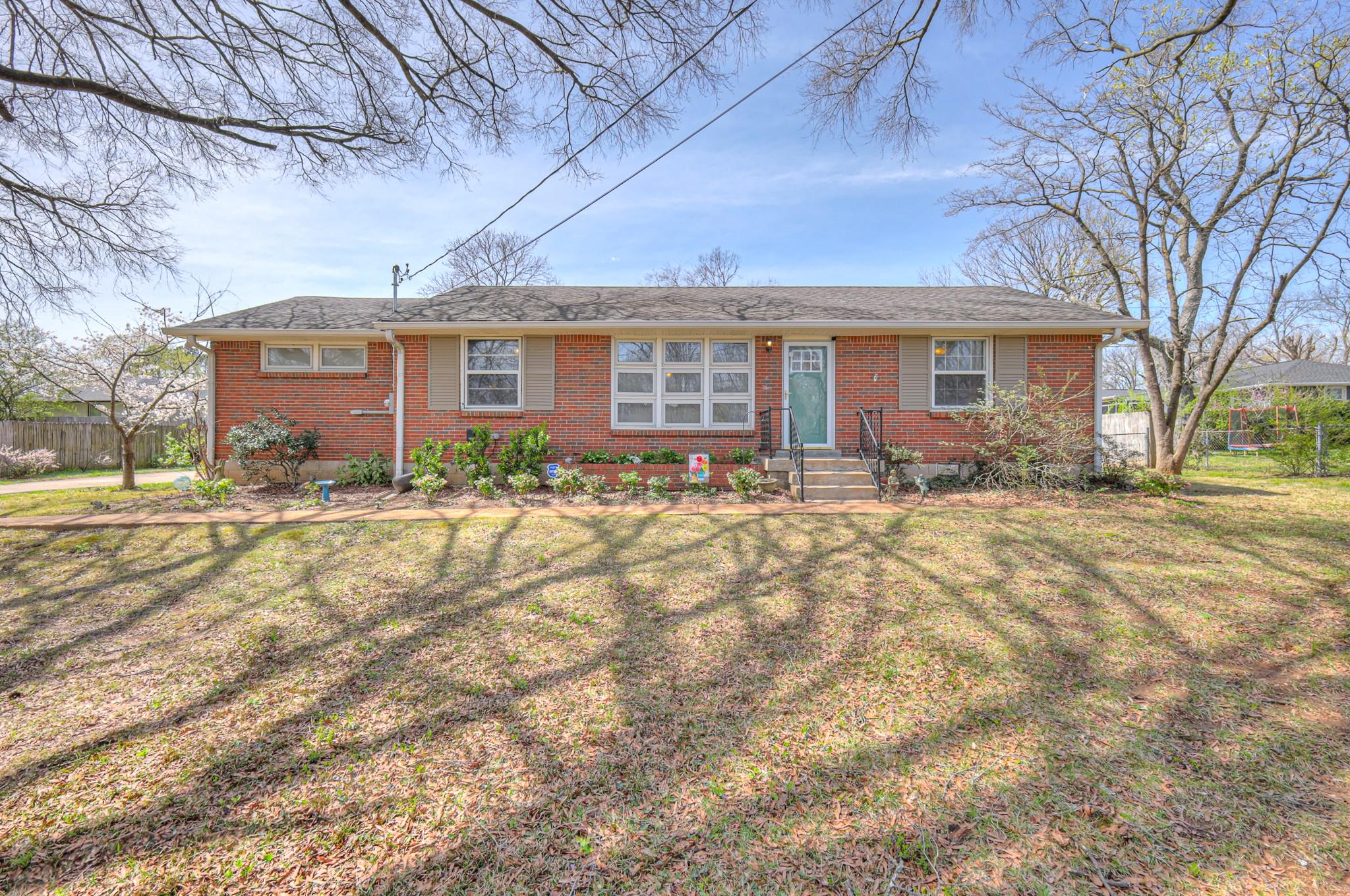 Abbay Dr, Nashville, TN 37211