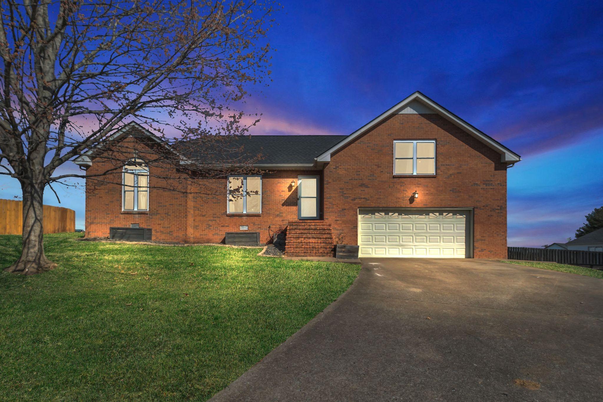 Deer Path, Gallatin, TN 37066
