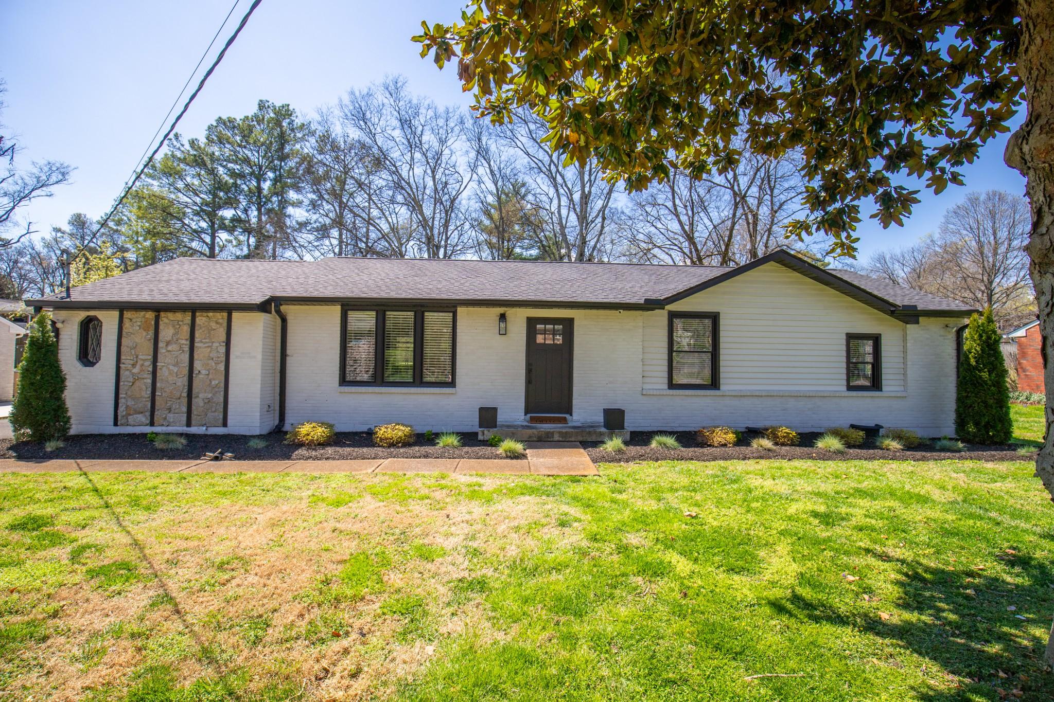 Briarwood Dr, Nashville, TN 37211