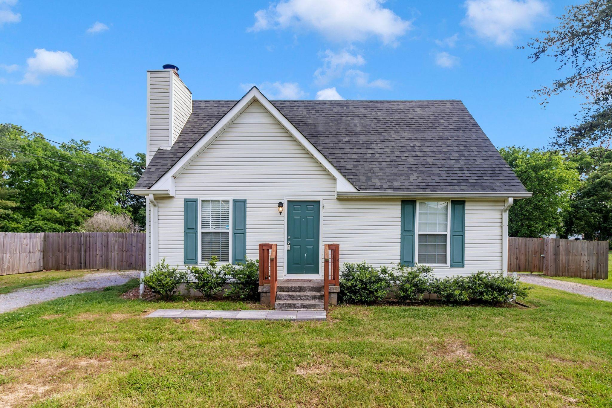 Cloverland Ct, Smyrna, TN 37167