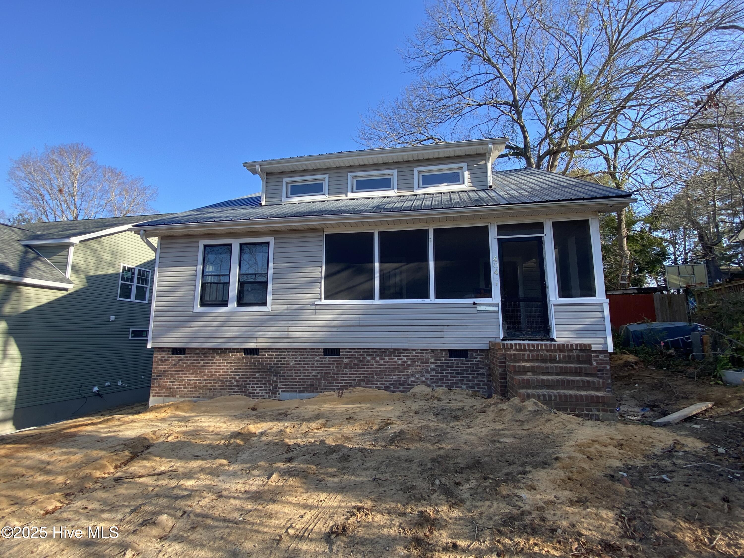 Summit St, Aberdeen, NC 28315