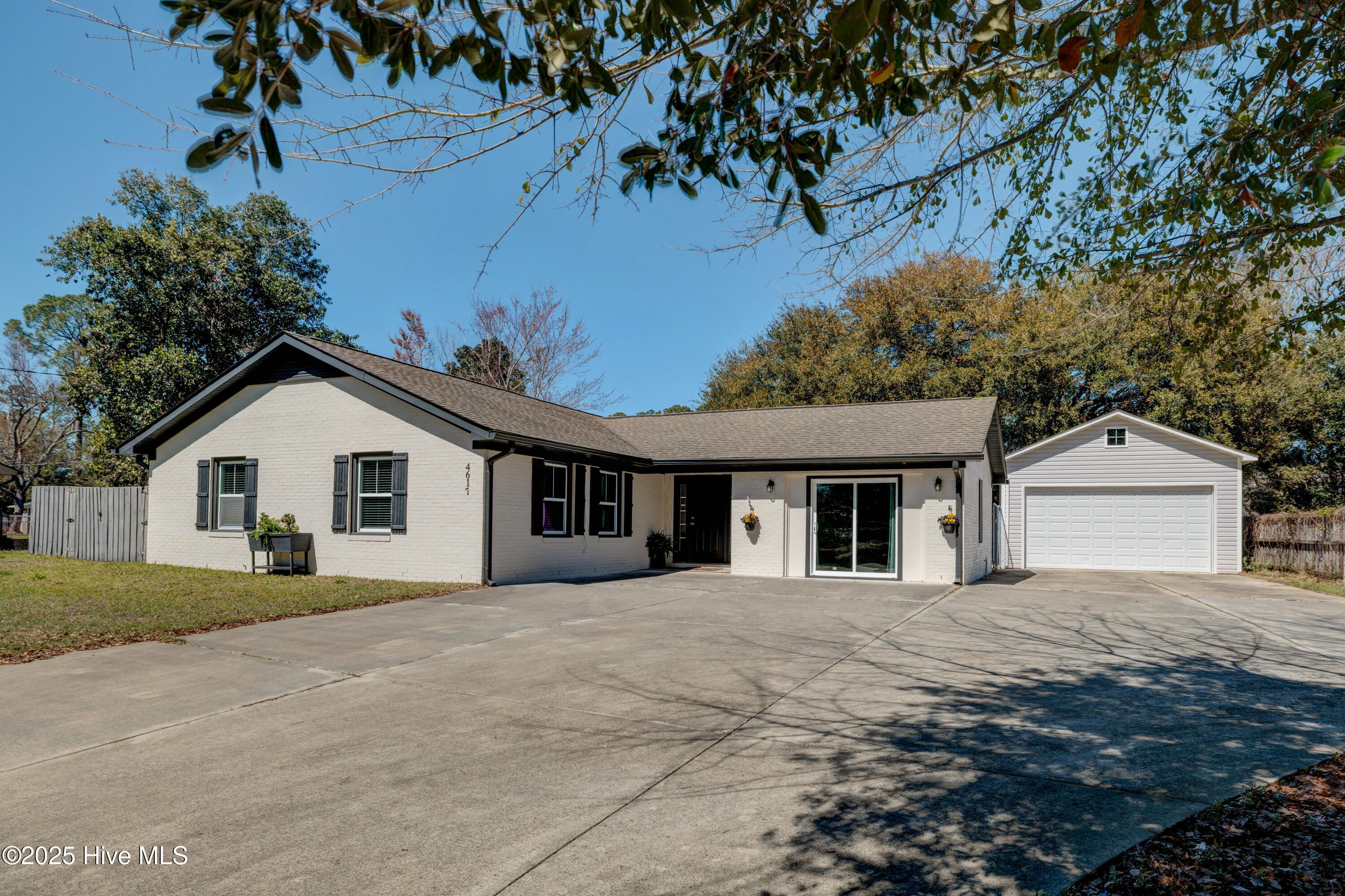 Norwich Rd, Wilmington, NC 28405