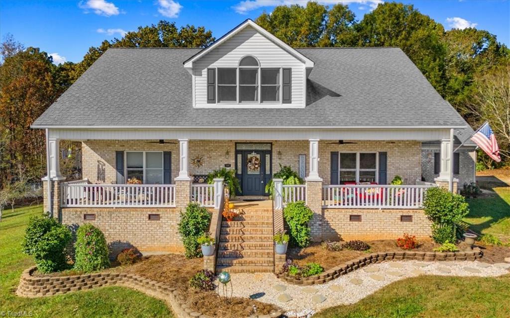 Middlestream Rd, Browns Summit, NC 27214