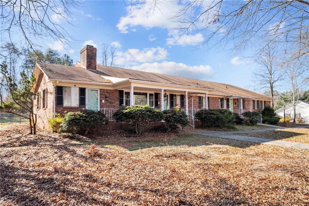 Westwood Rd, Hamptonville, NC 27020