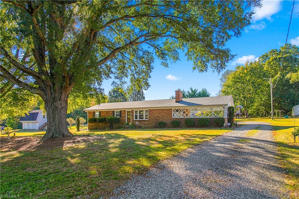 Mcconnell Rd, Mc Leansville, NC 27301