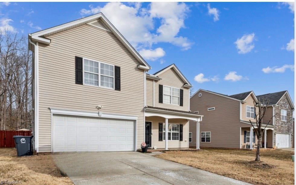 Silverbrook Dr, Mc Leansville, NC 27301