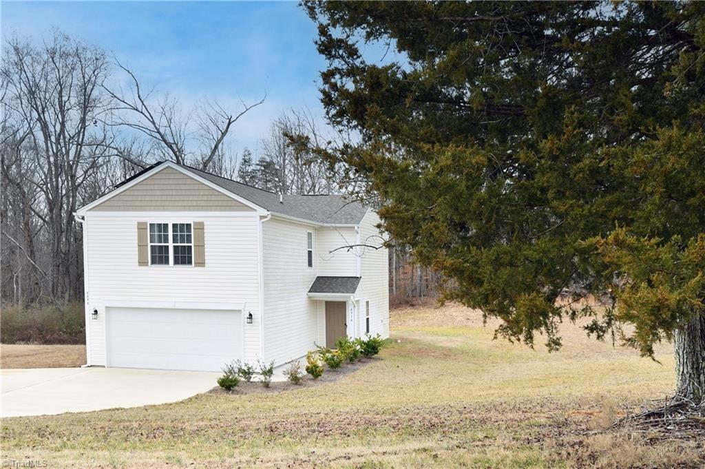 Vienna Dozier Rd, Pfafftown, NC 27040