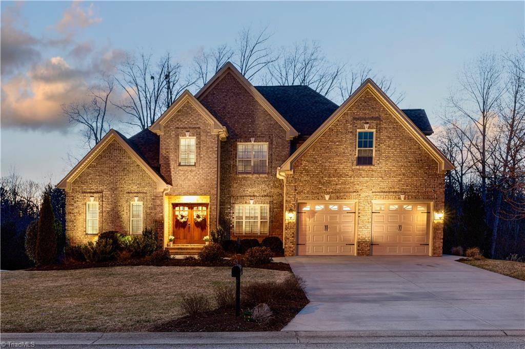Woodmont Ridge Ct, Clemmons, NC 27012