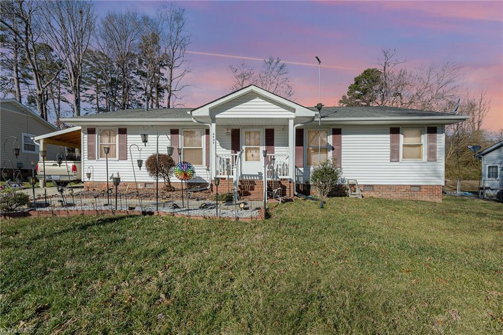 Tucson Dr, Greensboro, NC 27406