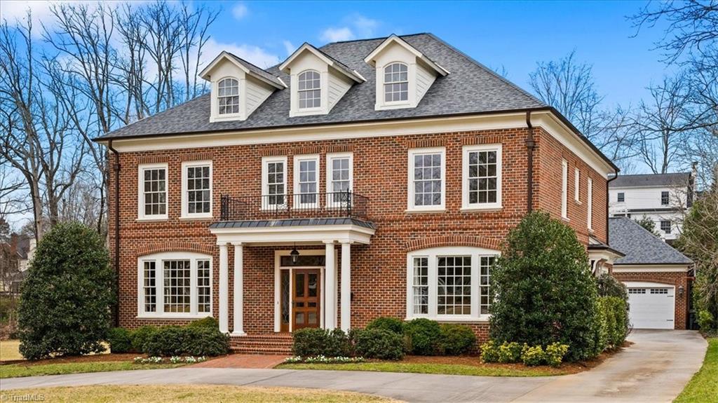 Country Club Dr, Greensboro, NC 27408