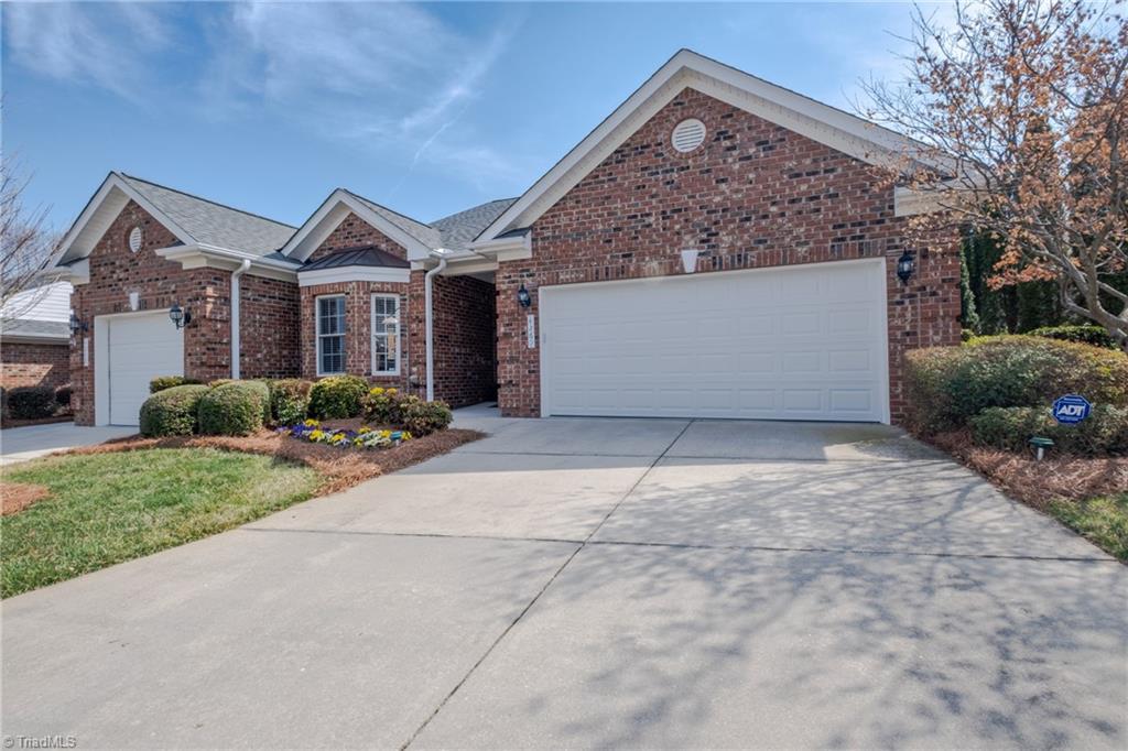 Lumsden Ln, High Point, NC 27265