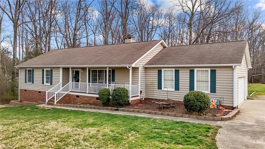 Fairgrove Church Rd, Browns Summit, NC 27214