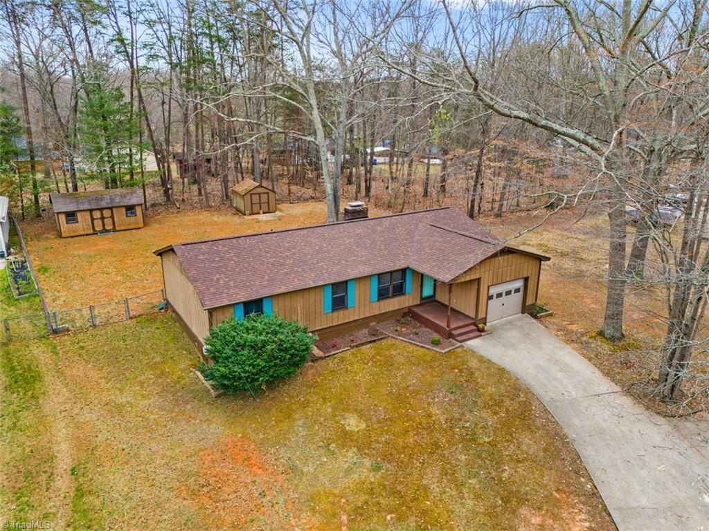 Wright Rd, Kernersville, NC 27284
