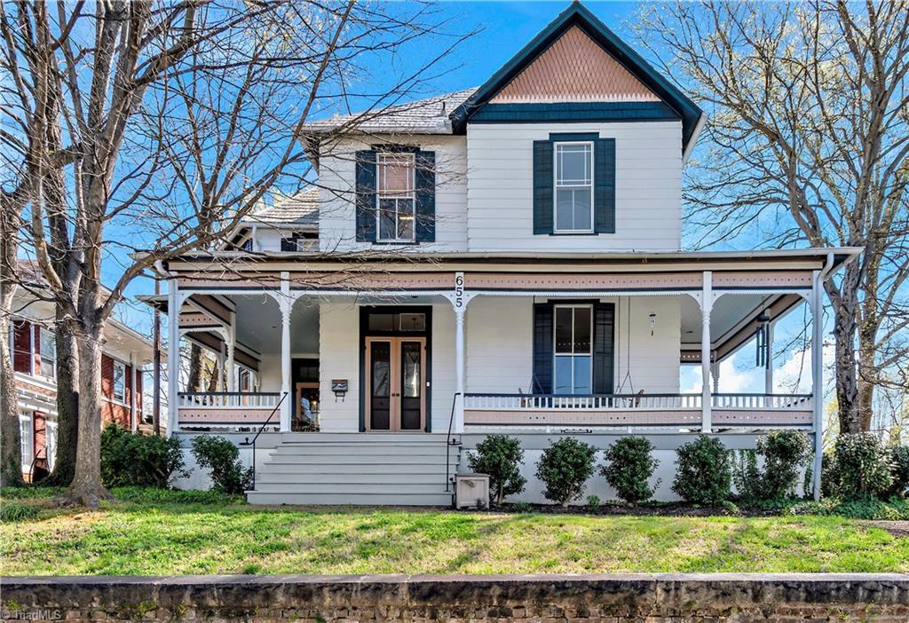 N Spring St, Winston Salem, NC 27101