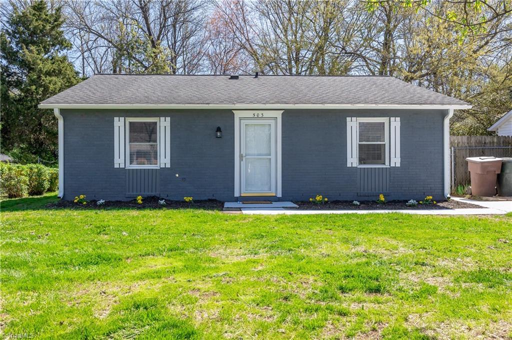 Tipperary Dr, Greensboro, NC 27406