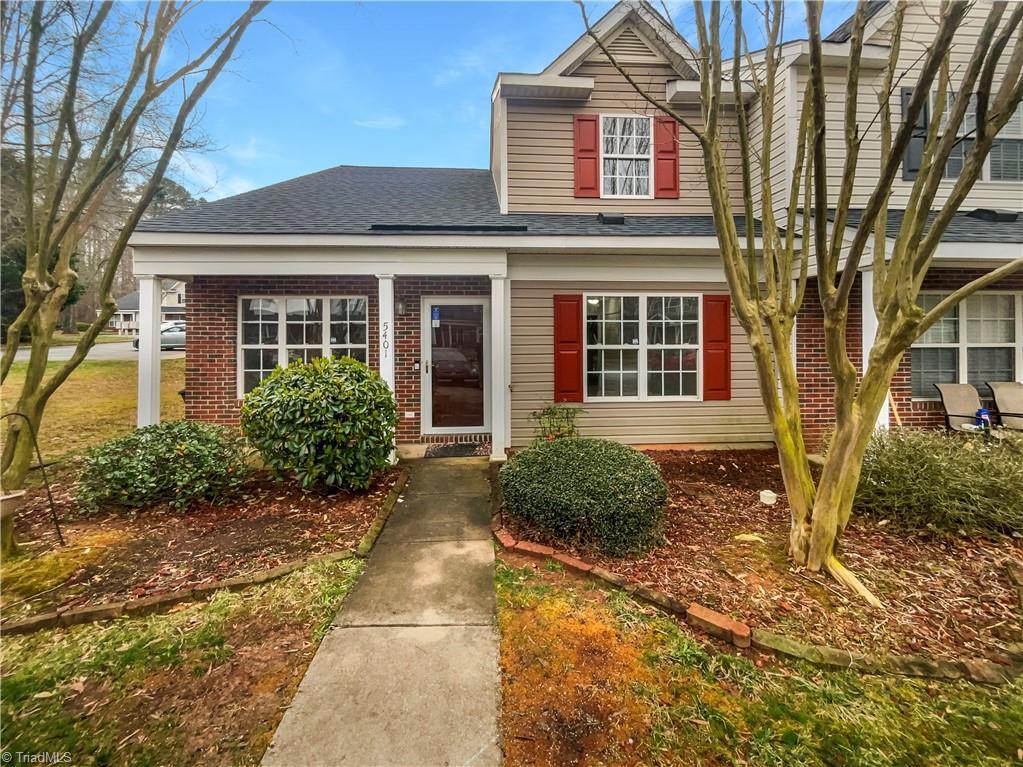 Strasburg Dr, Greensboro, NC 27407