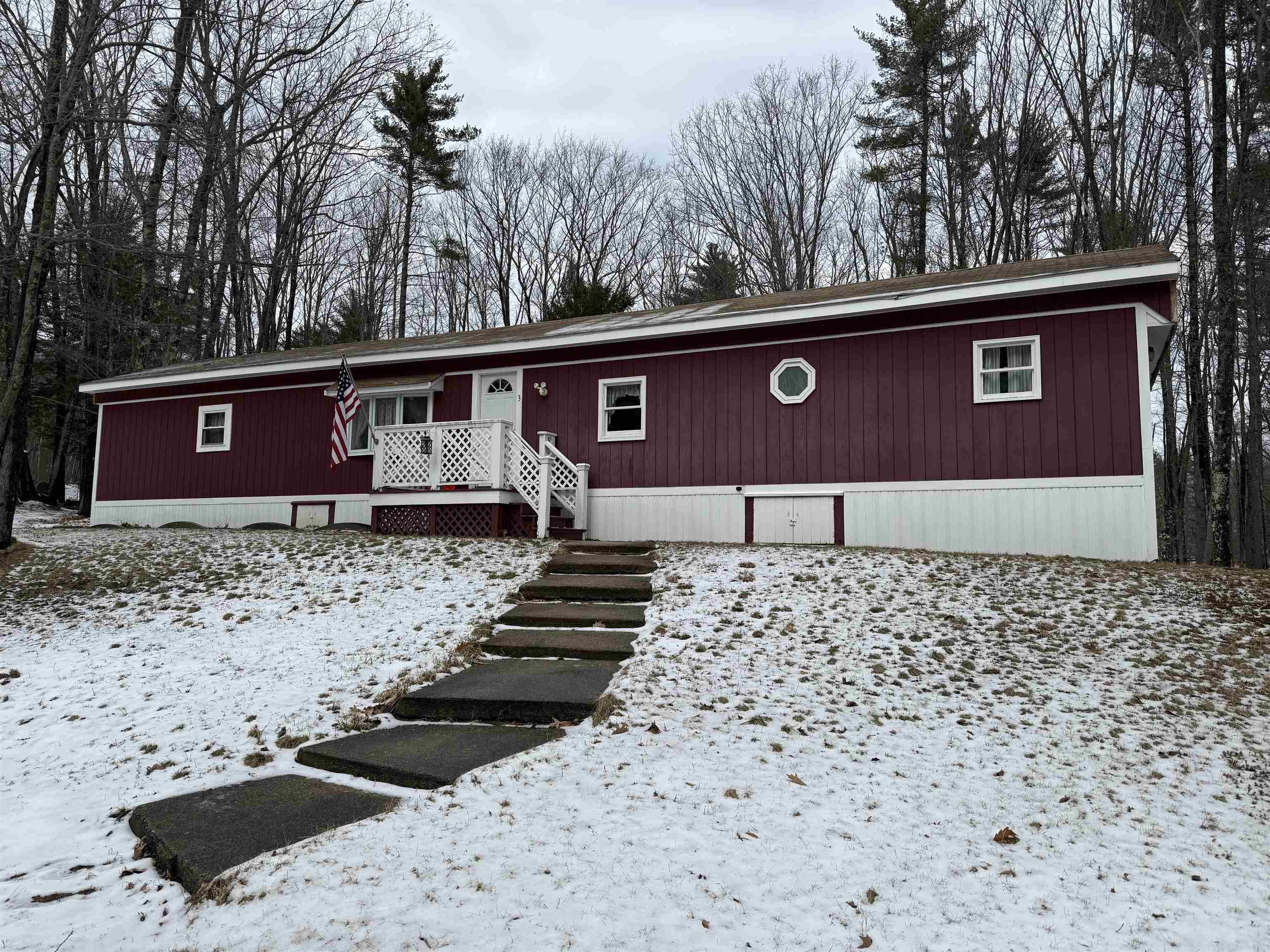 Pineknoll Dr, Rochester, NH 03867