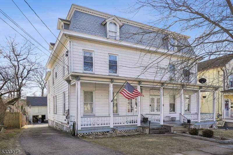 Sharp St, Hackettstown, NJ 07840