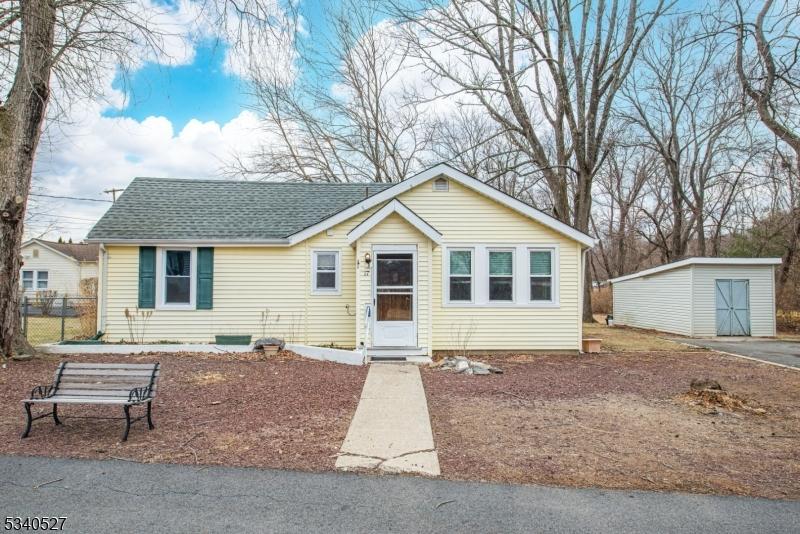 Jones St, Kenvil, NJ 07847