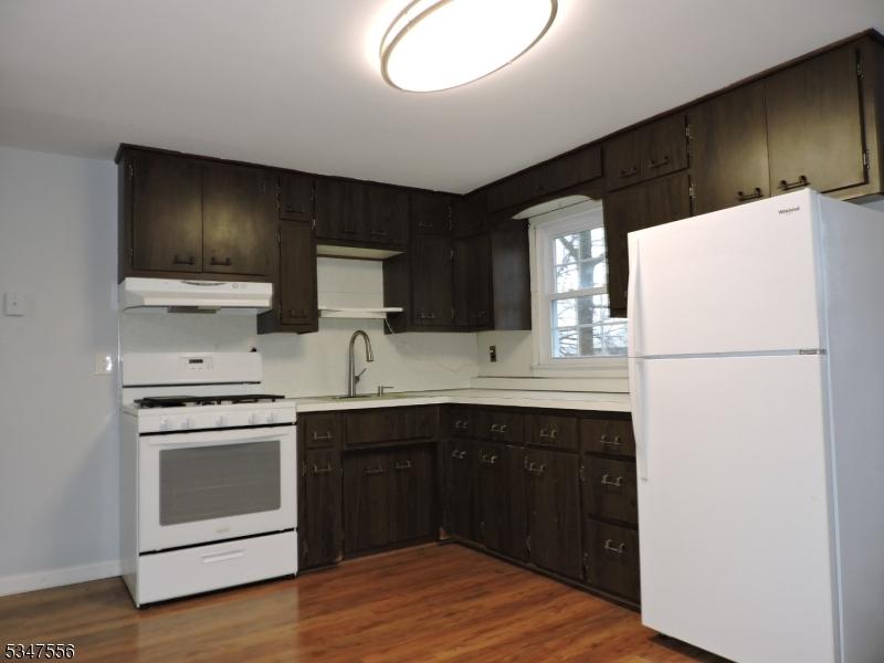 Plainfield Ave, Edison, NJ 08817