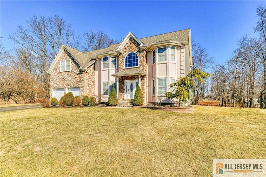 Mount Dr, North Brunswick, NJ 08902